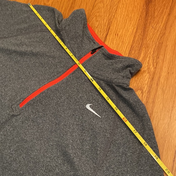 Nike Element DriFit 1/4 Zip - Picture 11 of 16